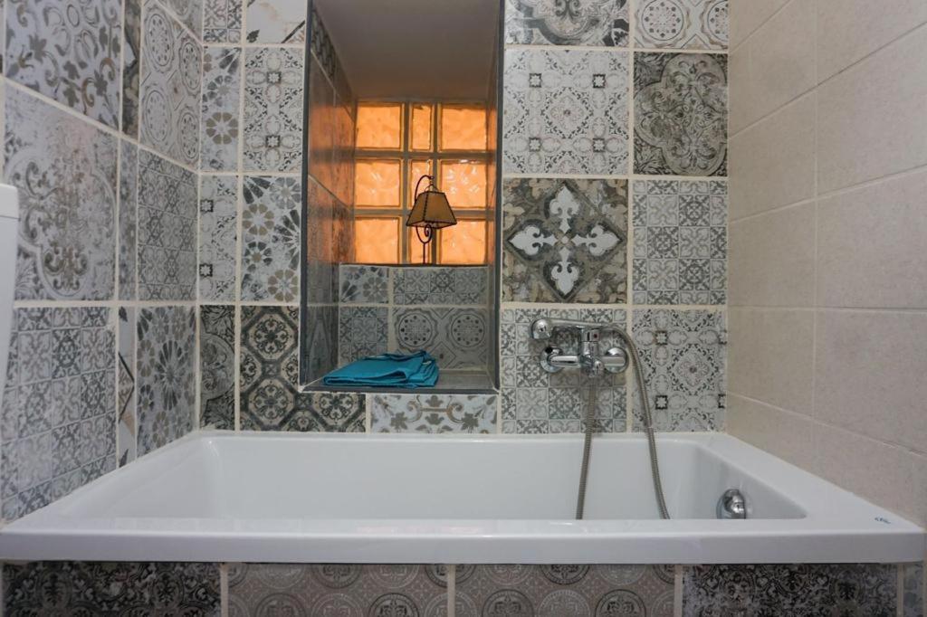 Appartement Blue Courtyard - Scardicchio Maisons Bari